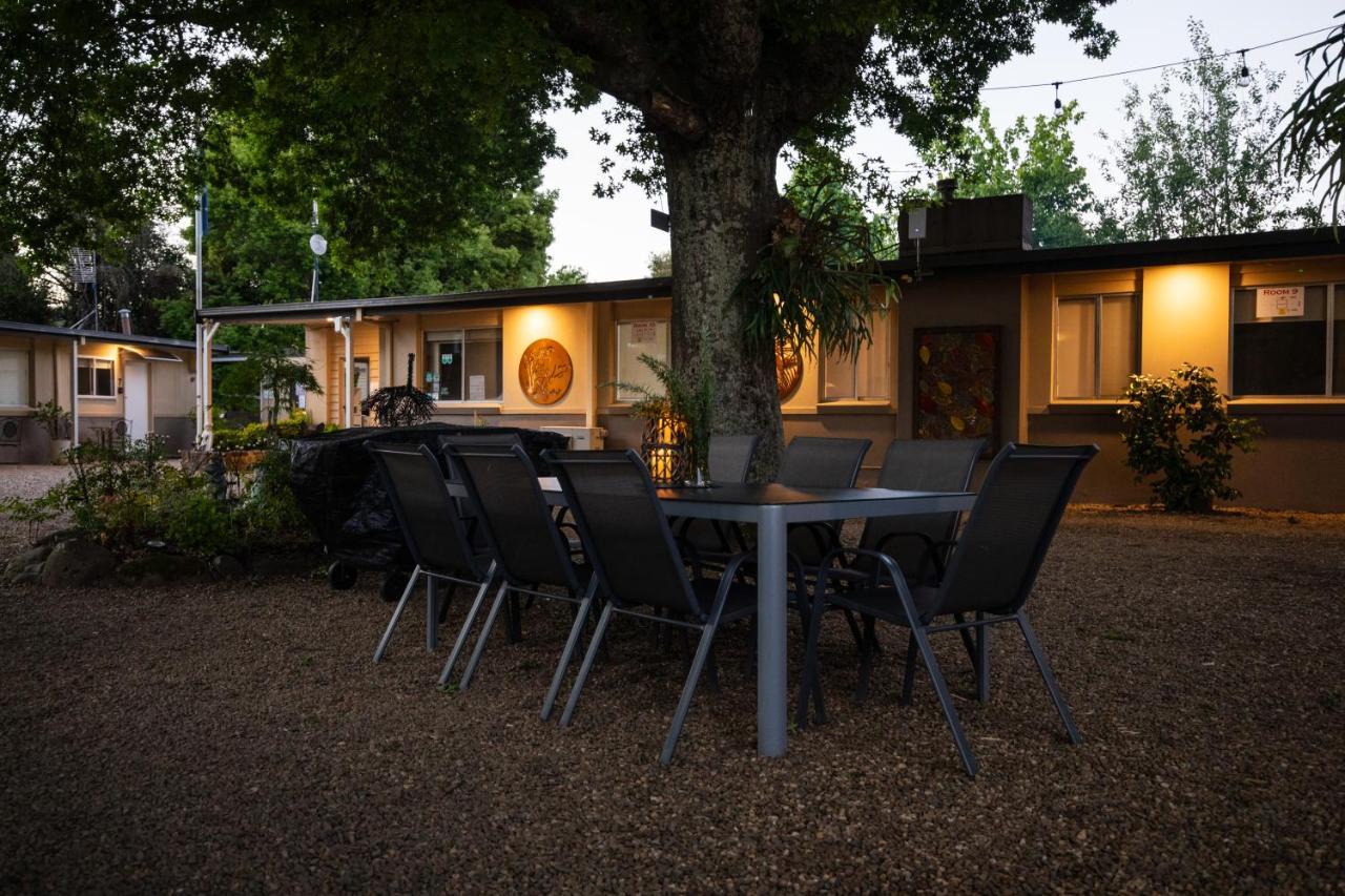 Adina Lodge Holiday Apartments Bright Eksteriør bilde